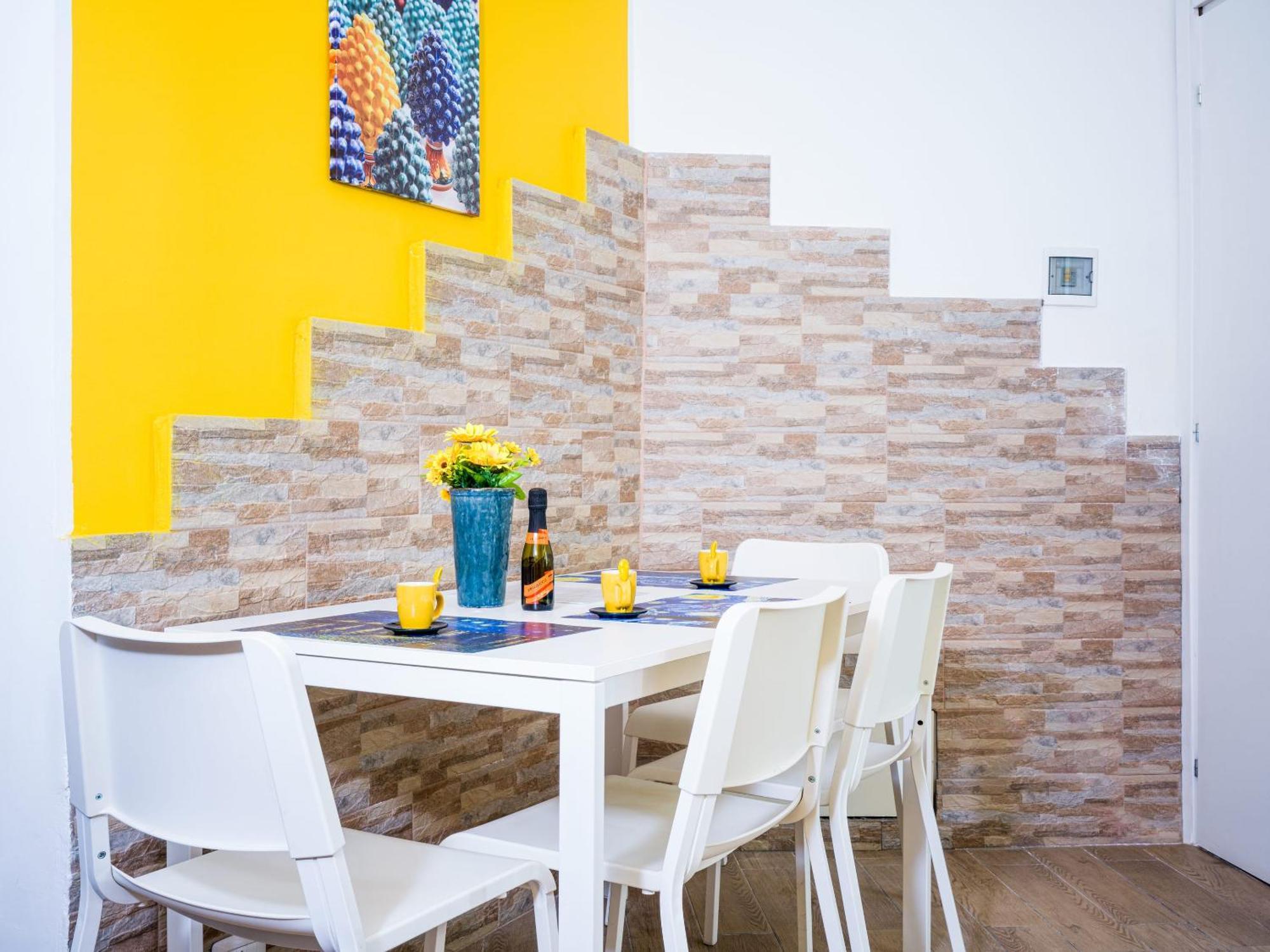 Apartment Comfortable Studio In 45 Sqm With View Palermo